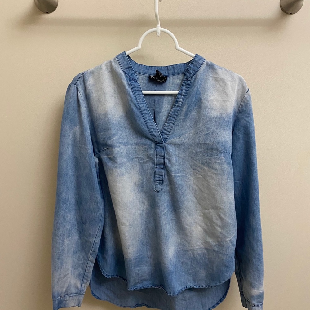 ( Women’s ) LIGHT WASH DENIM SHIRT